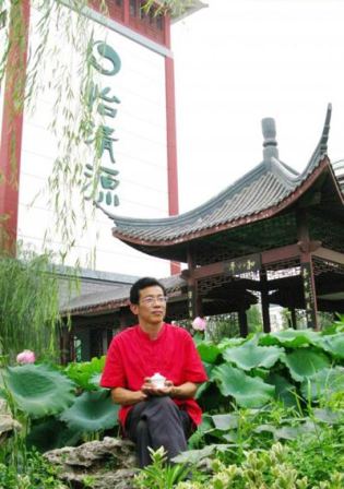 Председатель правления «Ицинъюань» Цзянь Бохуа